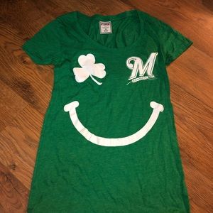 Victoria Secret Pink Milwaukee brewers tee!